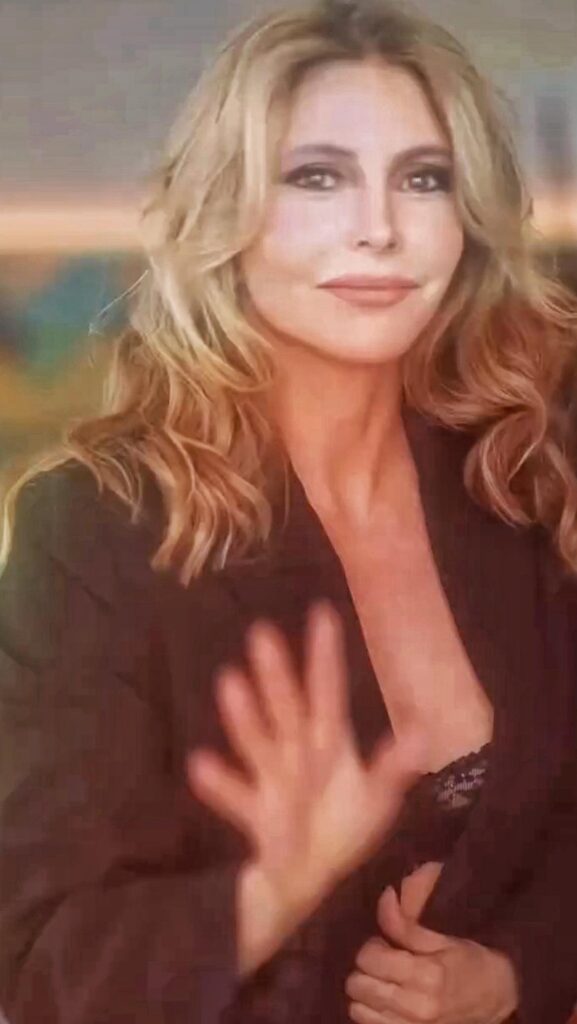 Maria padilha Ensaio para o livro Fernando Torquatto 30 anos.